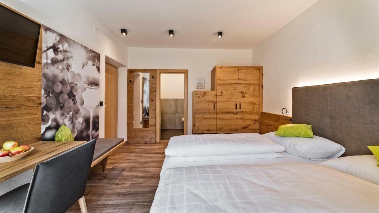 Hotel Garni Sonngart Andrian Exteriér fotografie